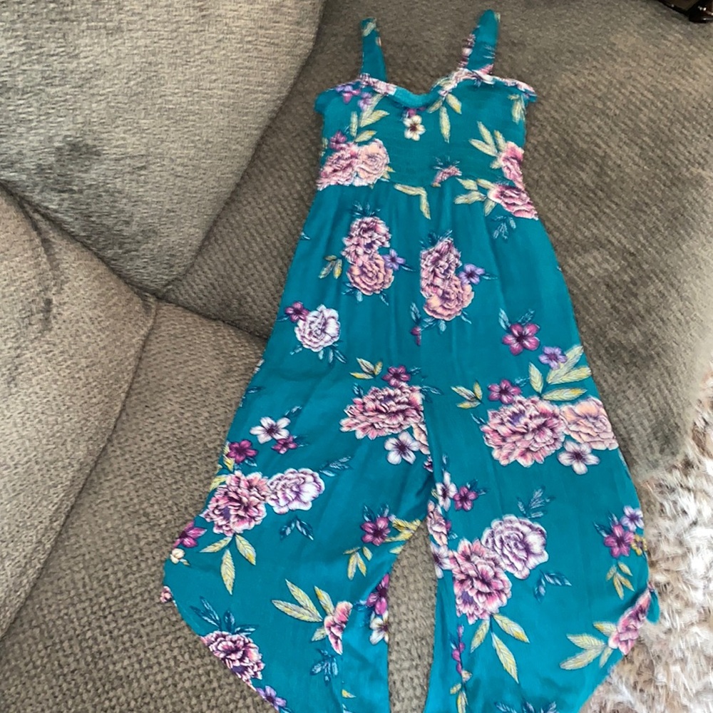 Girls floral romper.